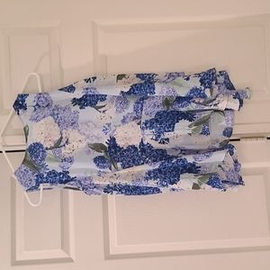 CeCe Blue and White Floaty Hydrangea Tank, Sz XS